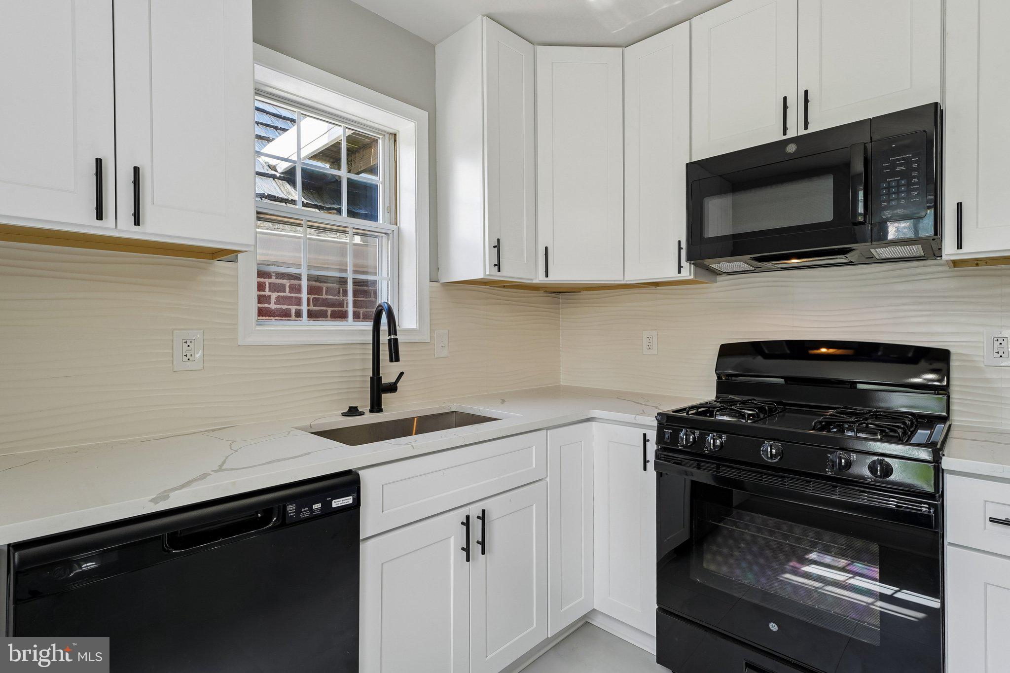 527 Forest View Road Linthicum Heights, MD 21090 - Photo 11 of 29 Gallery Image 11