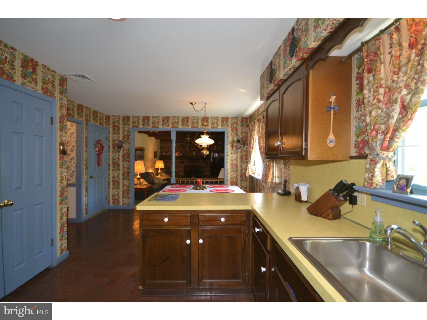 263 Fretz Road Telford, PA 18969 - Photo 7 of 25