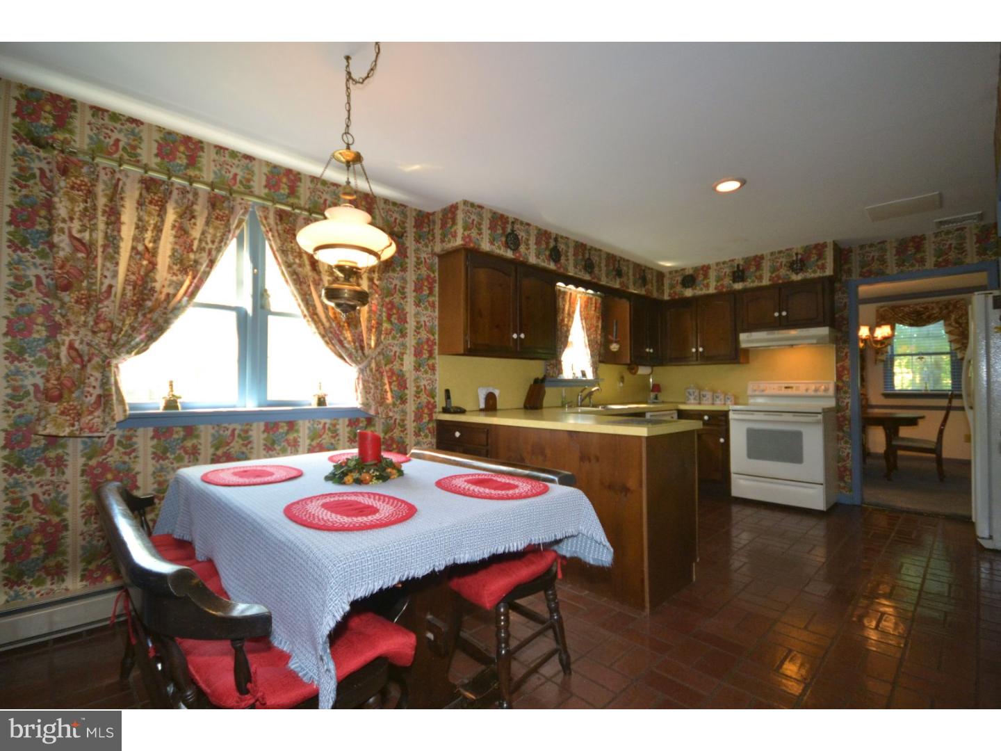263 Fretz Road Telford, PA 18969 - Photo 8 of 25