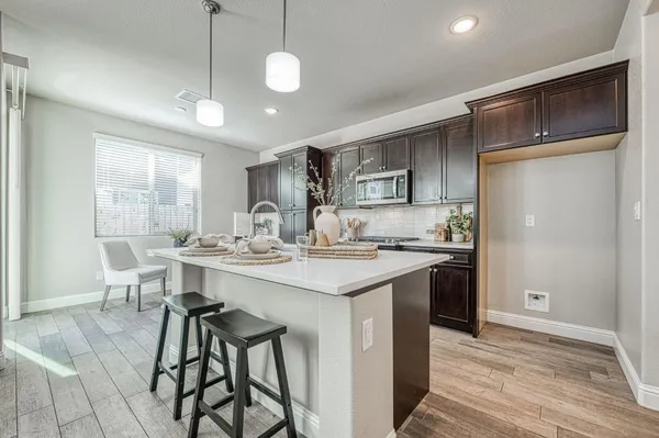 $2,695 | 1437 East Via Viola Way, Fresno, CA 93730