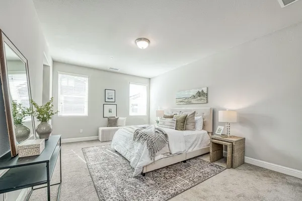 $2,695 | 1437 East Via Viola Way, Fresno, CA 93730
