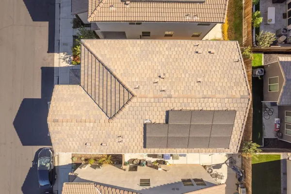 $2,695 | 1437 East Via Viola Way, Fresno, CA 93730