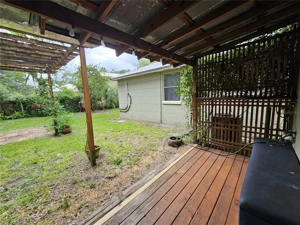 $1,750 | 1115 Northeast 11th Avenue, Gainesville, FL 32601