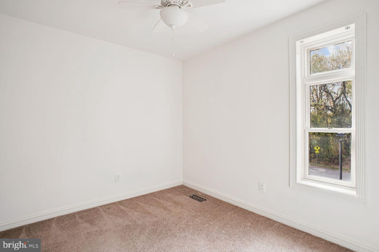 5105 Overlook Park Annandale, VA 22003 - Photo 13 of 32 an empty room with a window