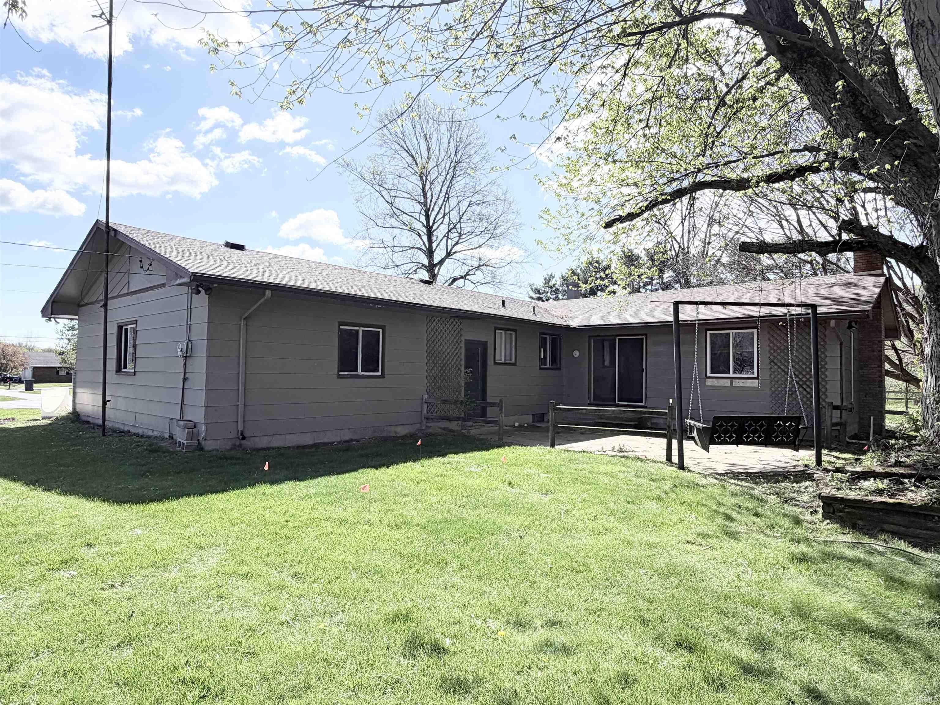 62187 Pine Road North Liberty, IN 46554 - Photo 5 of 34