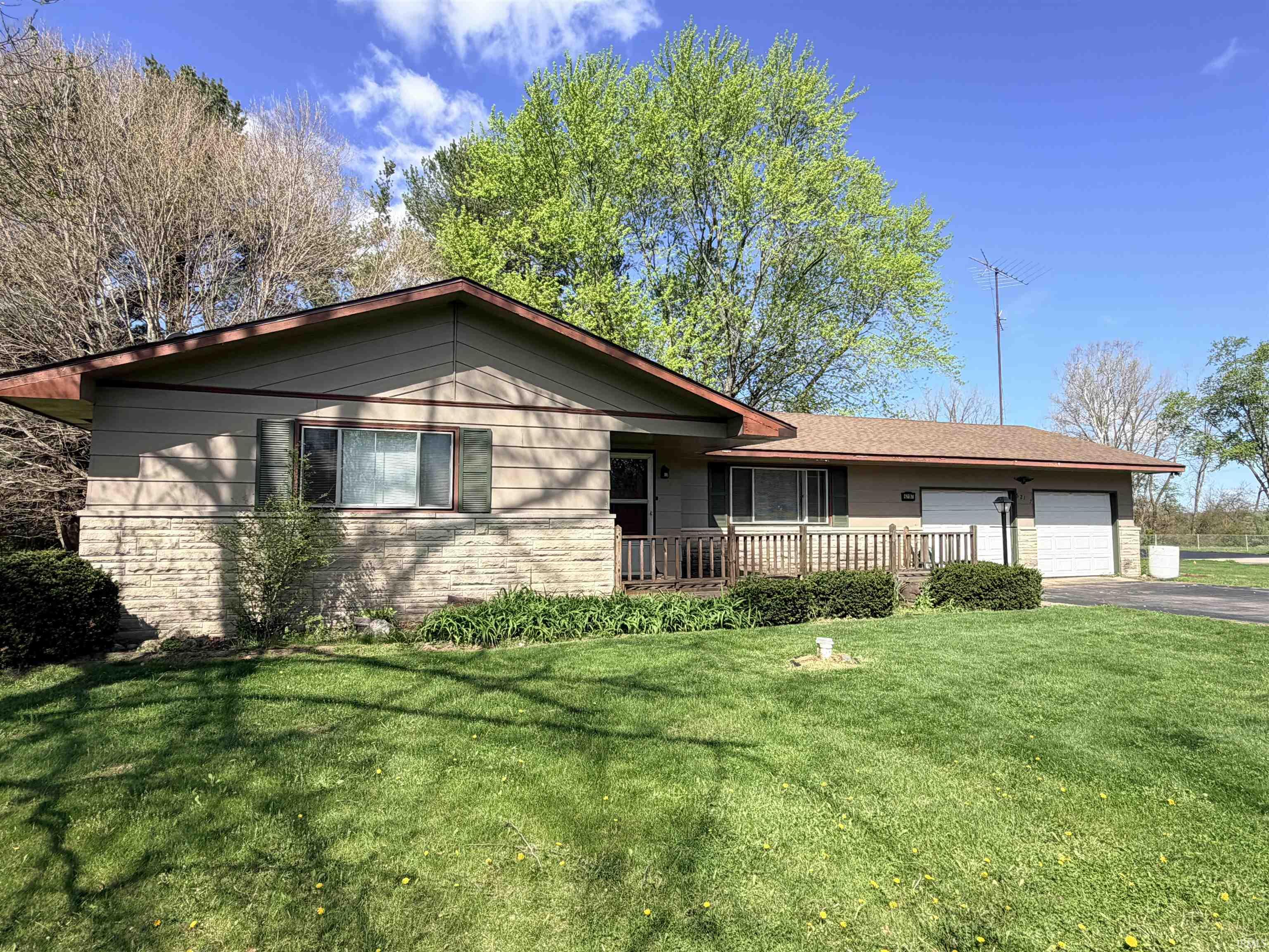 62187 Pine Road North Liberty, IN 46554 - Photo 9 of 34