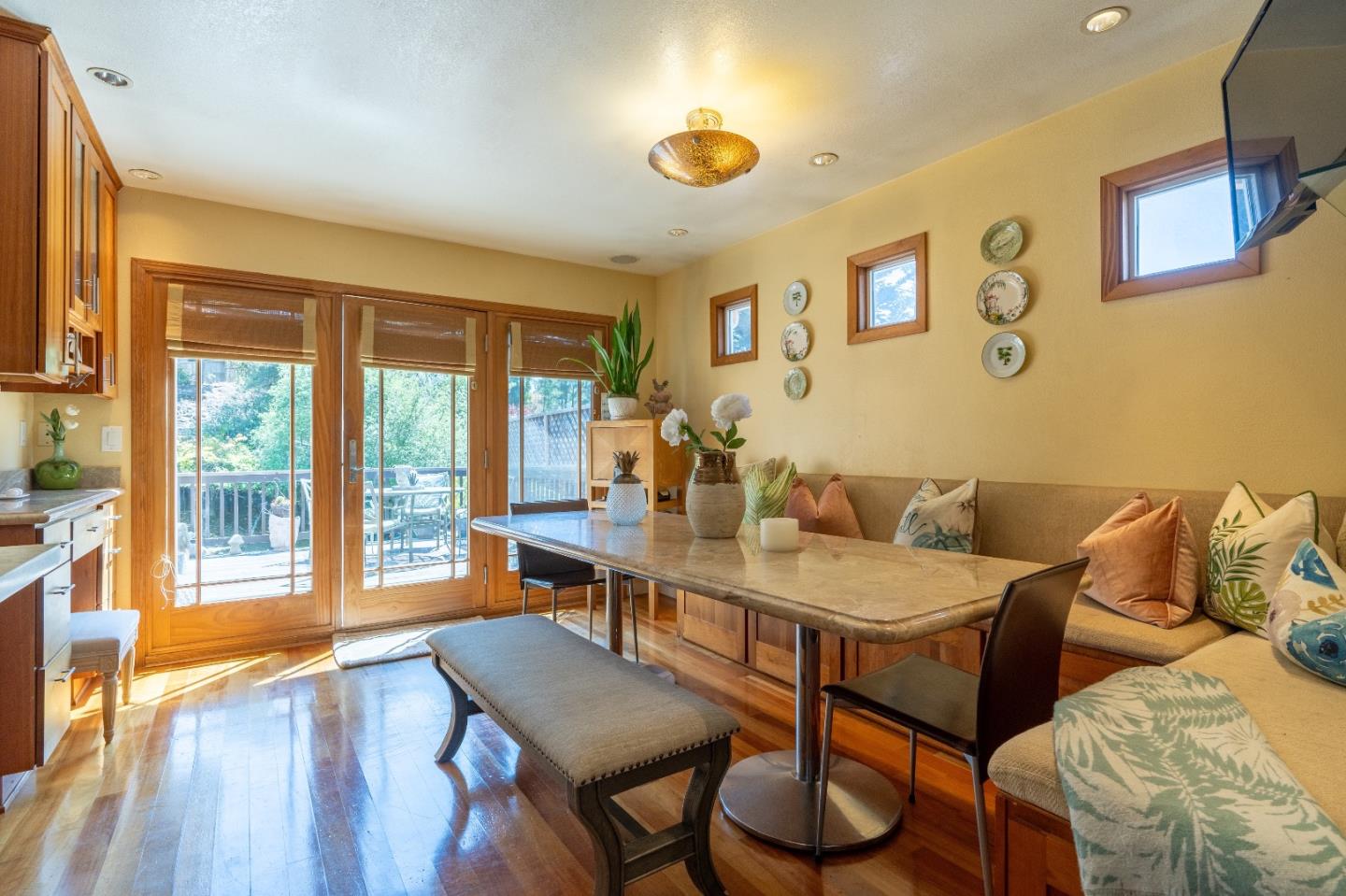 815 Cape Breton Drive Pacifica, CA 94044 - Photo 18 of 65 a view of a livingroom with furniture and a table