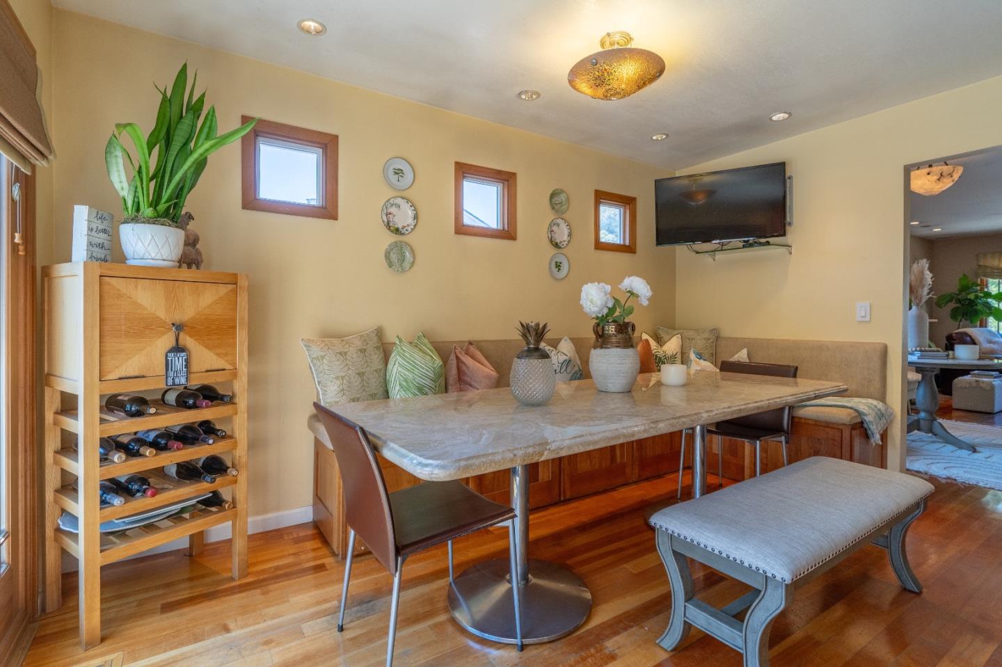 815 Cape Breton Drive Pacifica, CA 94044 - Photo 20 of 65 a view of a dining room with furniture