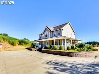 $999,999 | 15165 Airport Way, Vernonia, OR 97064