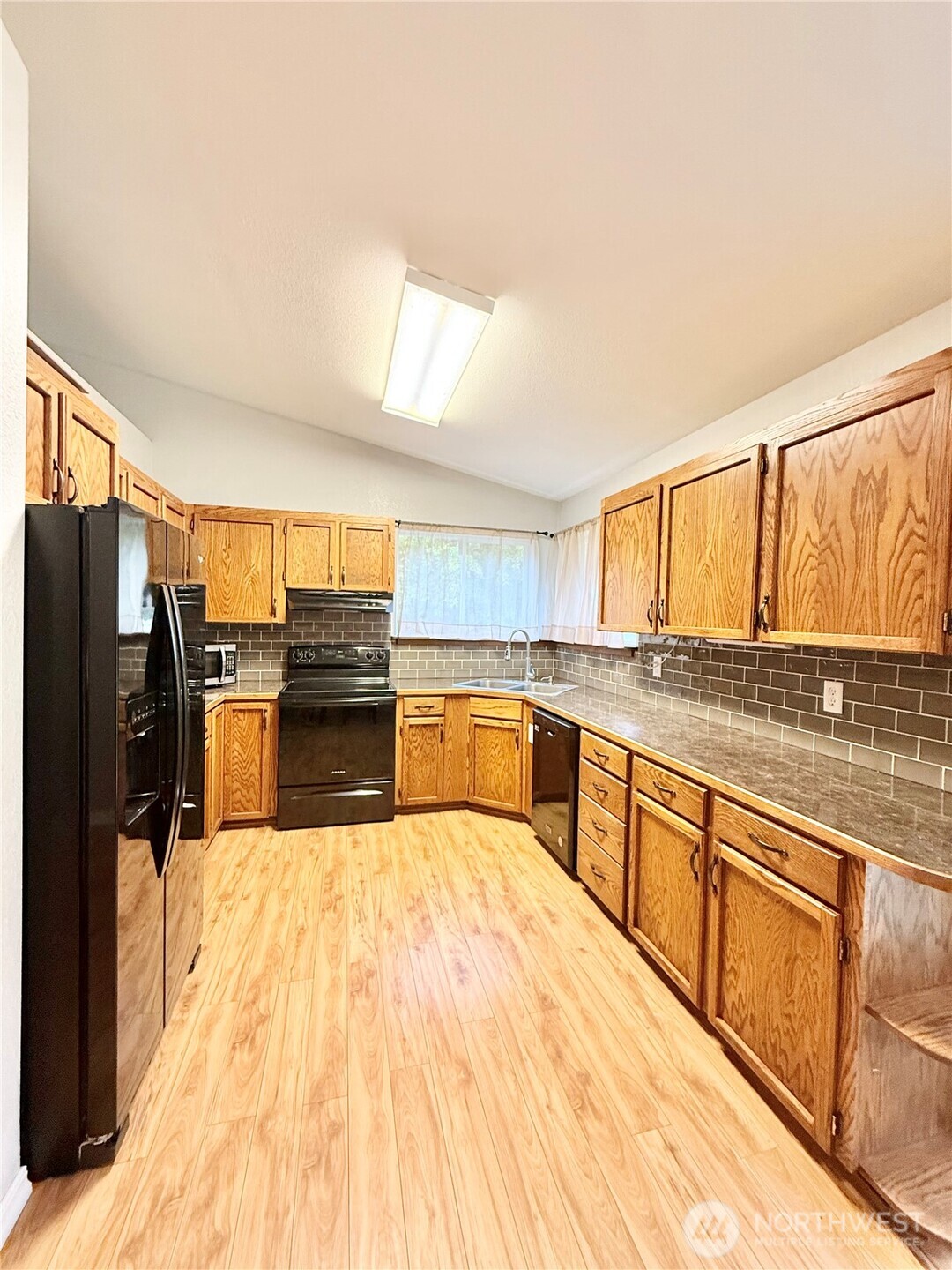 48 Pinecrest Road Tonasket, WA 98855 - Photo 20 of 38 Gallery Image 20