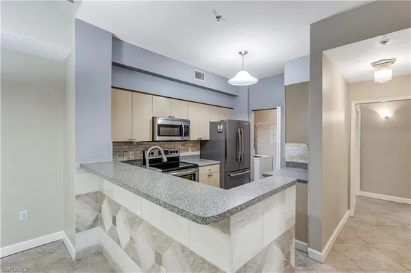 $2,295 | 1105 Reserve Court, Unit 307, Naples, FL 34105