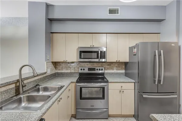 $2,295 | 1105 Reserve Court, Unit 307, Naples, FL 34105