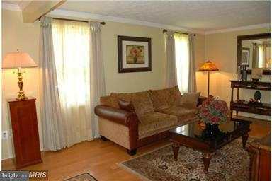 6116 Covered Bridge Road Burke, VA 22015 - Photo 3 of 17 Living Room