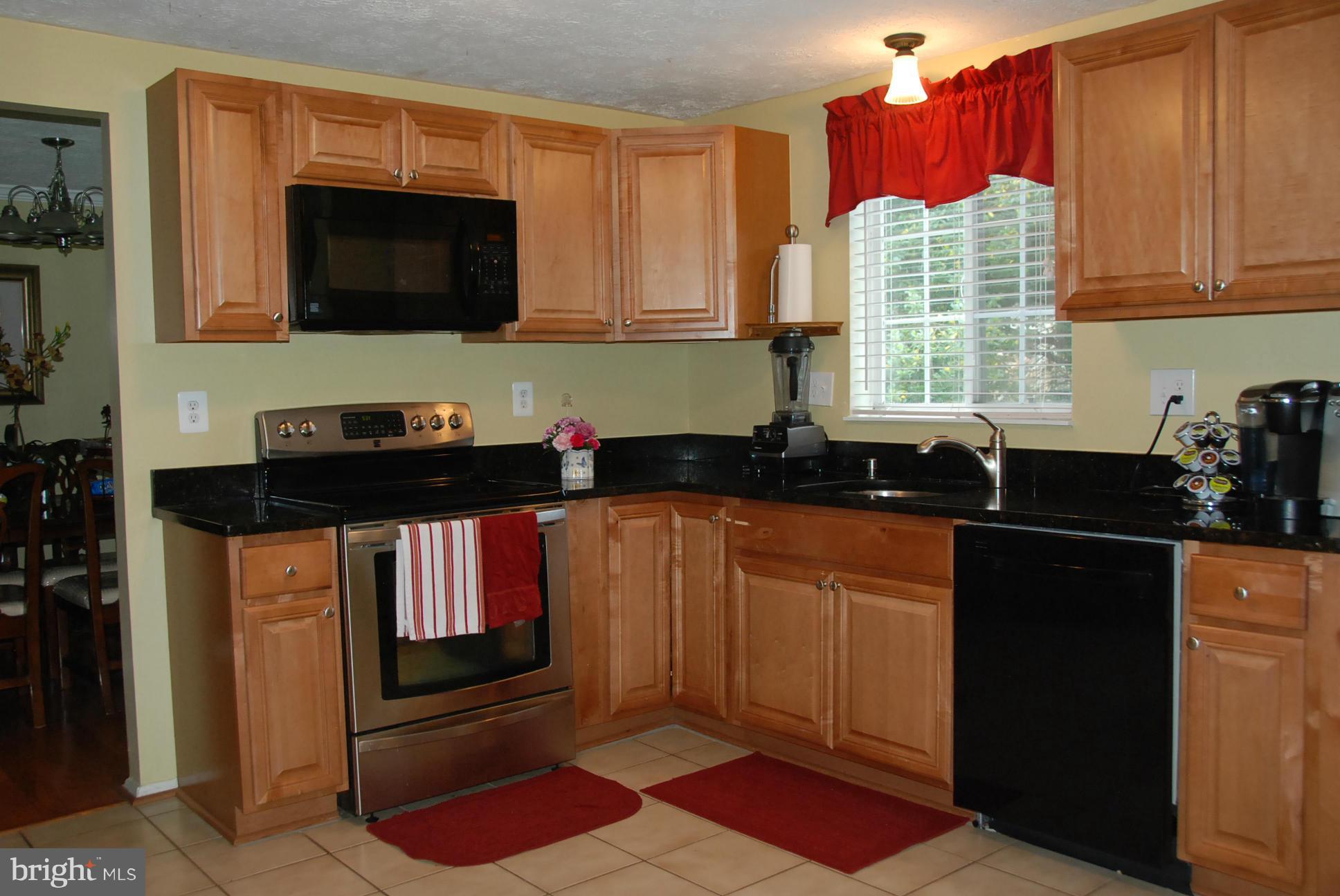 6116 Covered Bridge Road Burke, VA 22015 - Photo 5 of 17 Kitchen