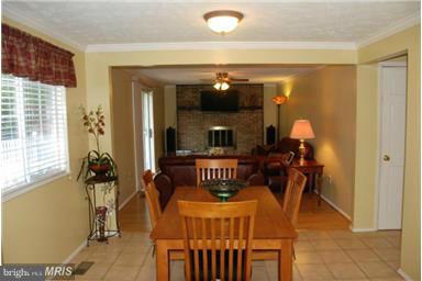 6116 Covered Bridge Road Burke, VA 22015 - Photo 7 of 17 Family Room