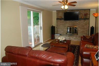 6116 Covered Bridge Road Burke, VA 22015 - Photo 8 of 17 Family Room