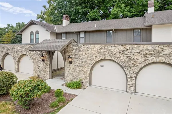 $248,500 | 10242 Foster Street, Overland Park, KS 66212
