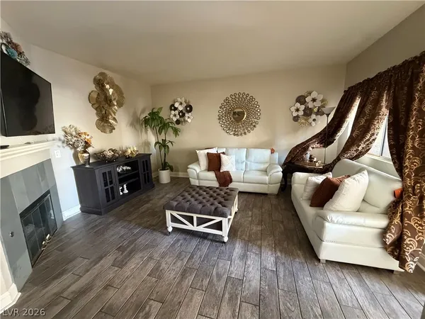 $2,100 | 5250 South Rainbow Boulevard, Unit 1135, Las Vegas, NV 89118