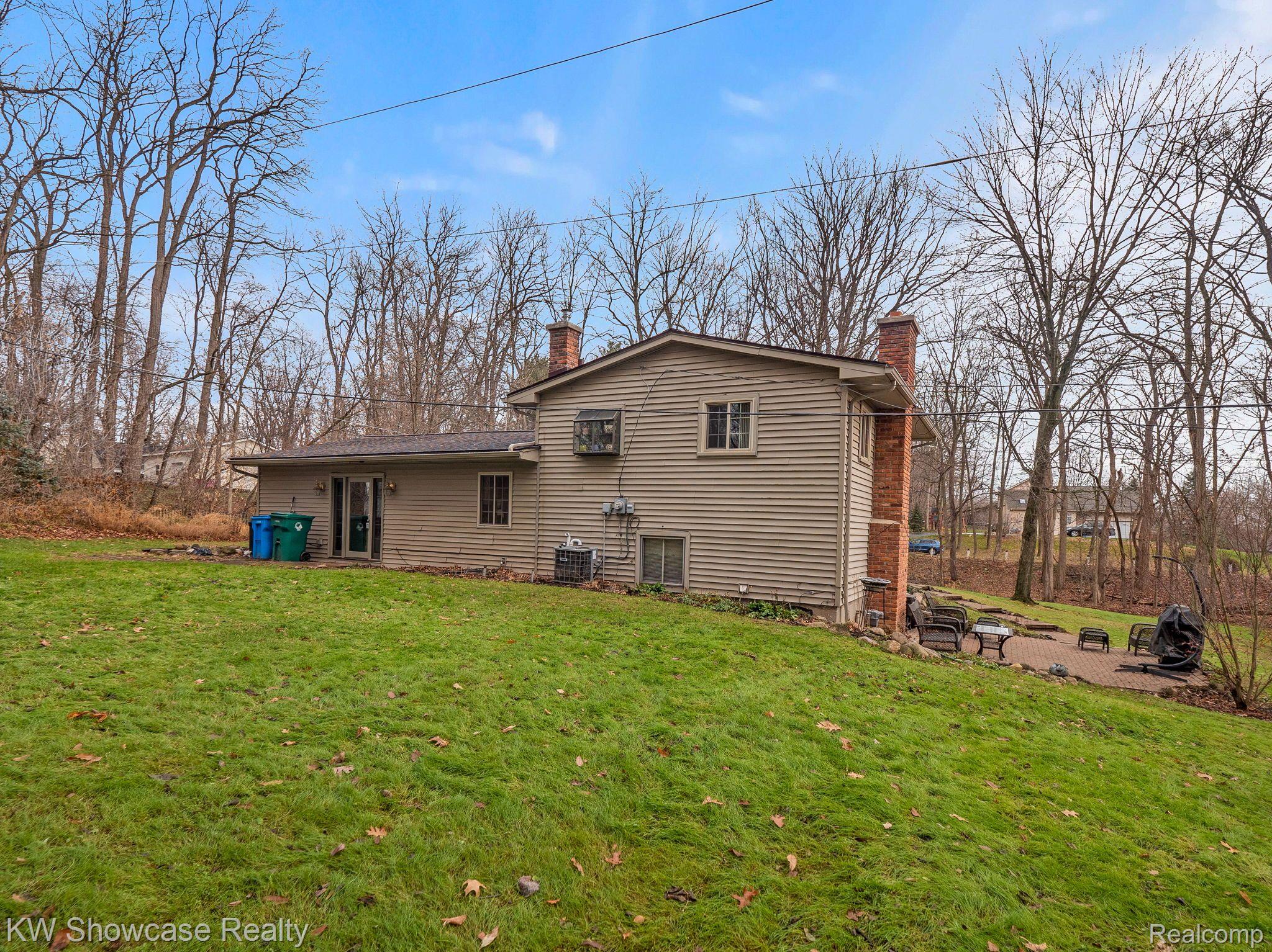 5575 Ford Road Commerce Township, MI 48382 - Photo 7 of 23 Gallery Image 7