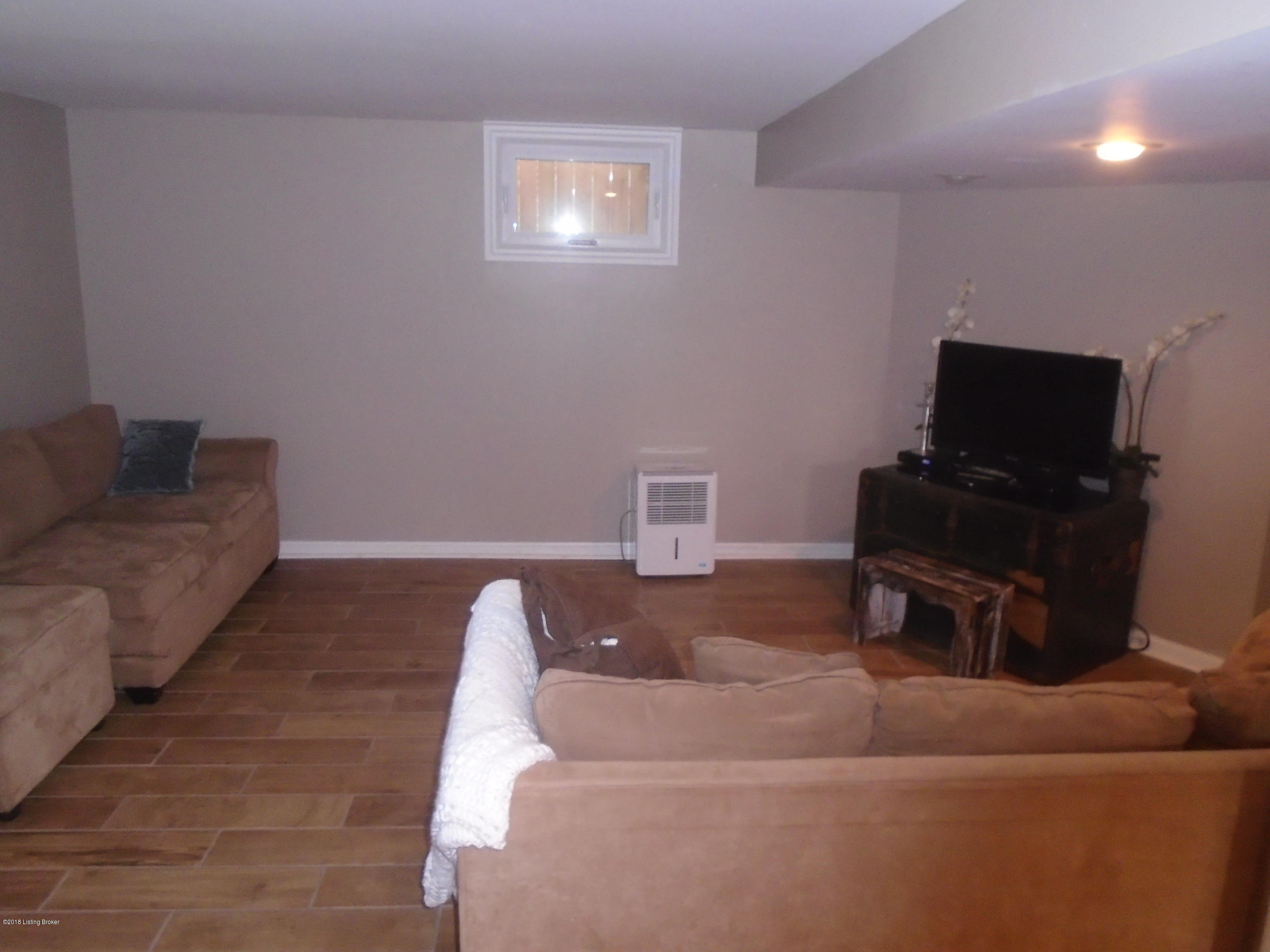 918 Greenleaf Road Louisville, KY 40213 - Photo 12 of 13 Basement family room