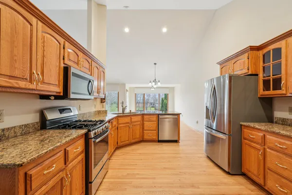 $465,000 | 16605 West Sumerland Court, New Berlin, WI 53151