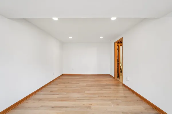 $465,000 | 16605 West Sumerland Court, New Berlin, WI 53151