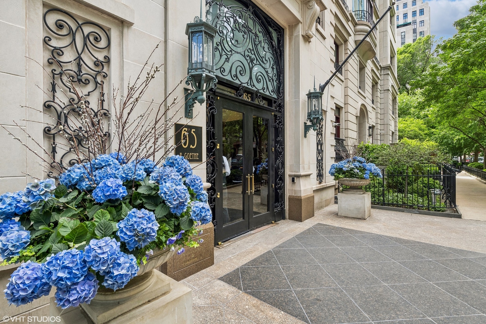 65 East Goethe Street, Unit 4N Chicago, IL 60610 - Photo 2 of 57