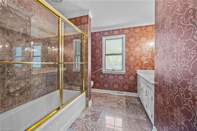 $525,000 | 1122 Kensington Drive, High Point, NC 27262