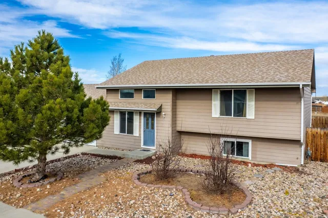 $355,000 | 2310 Sioux Trail, Bar Nunn, WY 82601