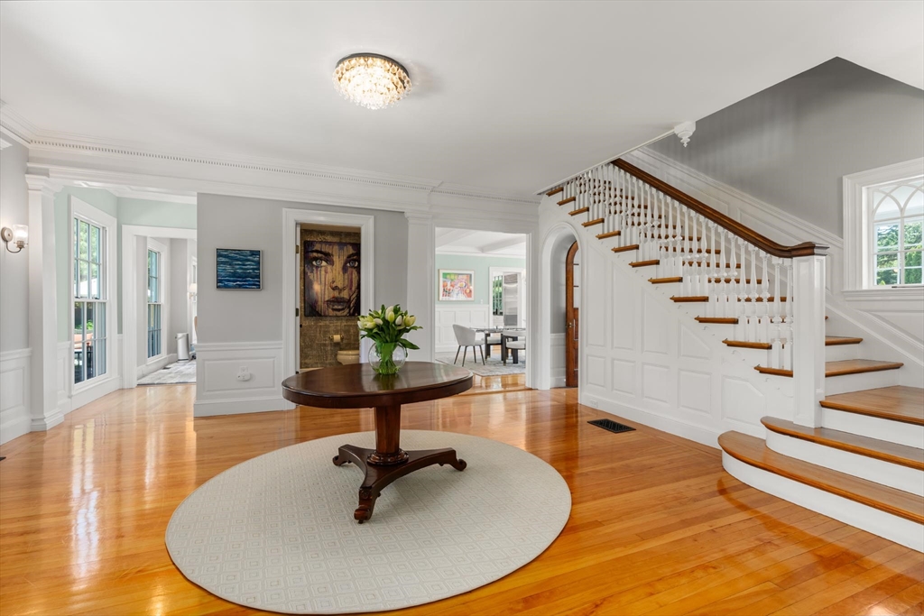 10 Burnham Road Newton, MA 02465 - Photo 3 of 29
