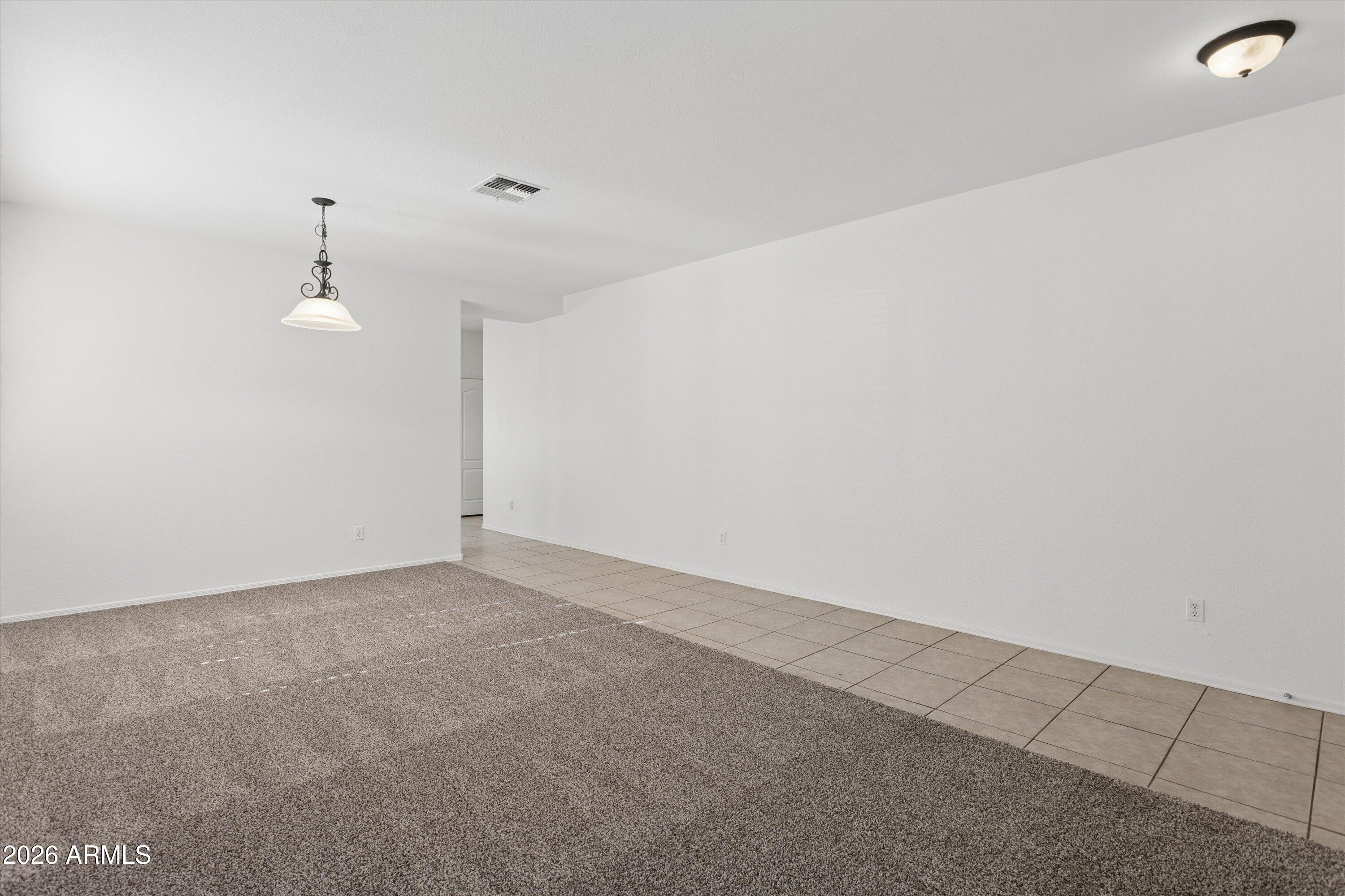 1114 East Pedro Road Phoenix, AZ 85042 - Photo 8 of 33