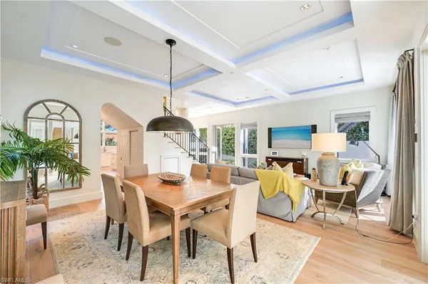 $5,397,500 | 42 6th Street South, Naples, FL 34102