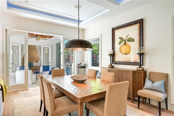 $5,397,500 | 42 6th Street South, Naples, FL 34102