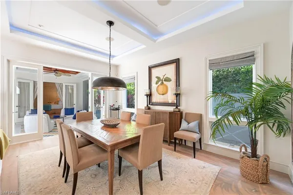 $5,397,500 | 42 6th Street South, Naples, FL 34102