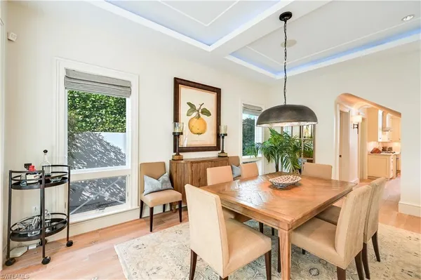 $5,397,500 | 42 6th Street South, Naples, FL 34102