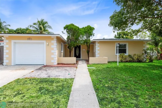 $3,850 | 842 Southwest 68th Avenue, North Lauderdale, FL 33068