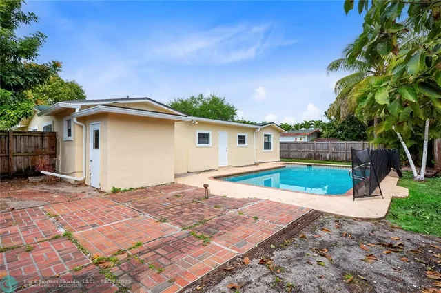 $3,850 | 842 Southwest 68th Avenue, North Lauderdale, FL 33068