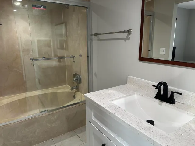 $2,000 | 9355 Southwest 8th Street, Unit 311, Boca Raton, FL 33428