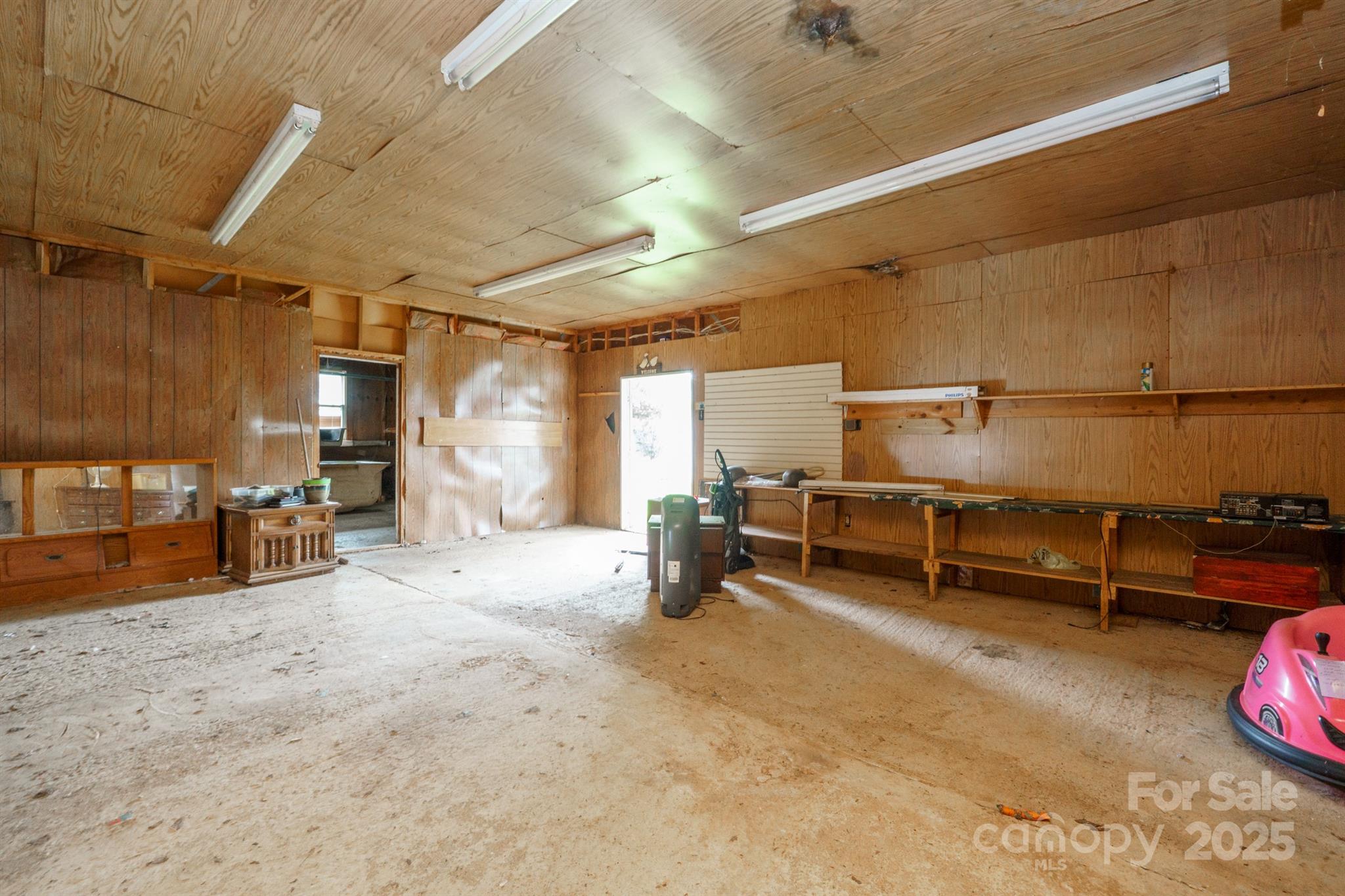 3450 Polkville Road Shelby, NC 28150 - Photo 7 of 29 a view of a room with gym equipment