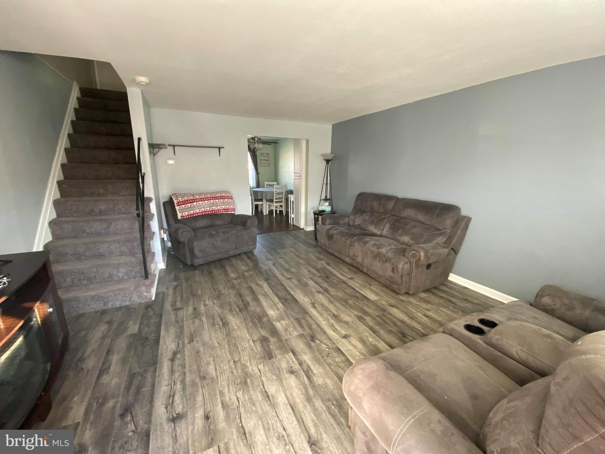 4463 Fenor Road Baltimore, MD 21227 - Photo 4 of 14