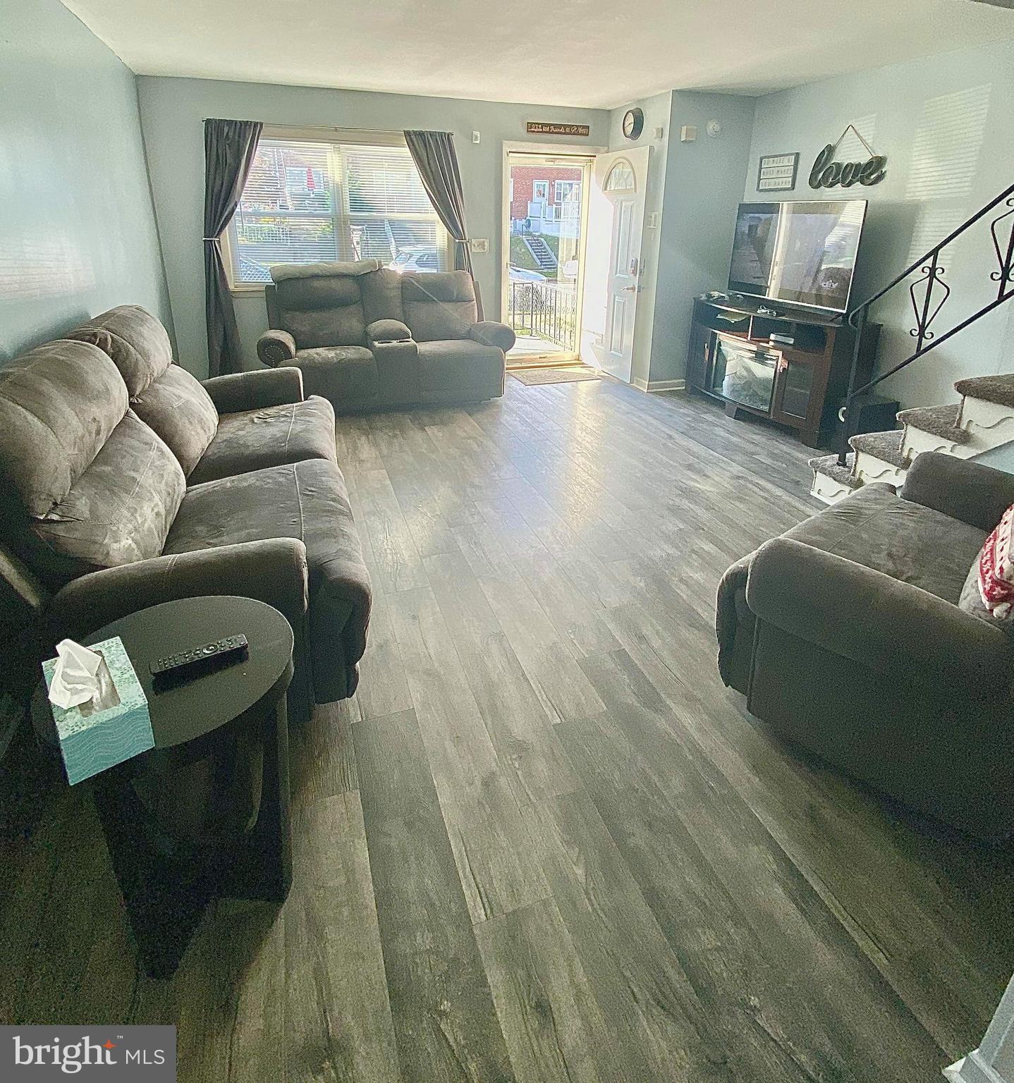 4463 Fenor Road Baltimore, MD 21227 - Photo 5 of 14