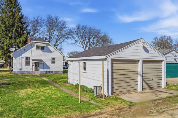 $162,900 | 507 West 12th Street, Sterling, IL 61081