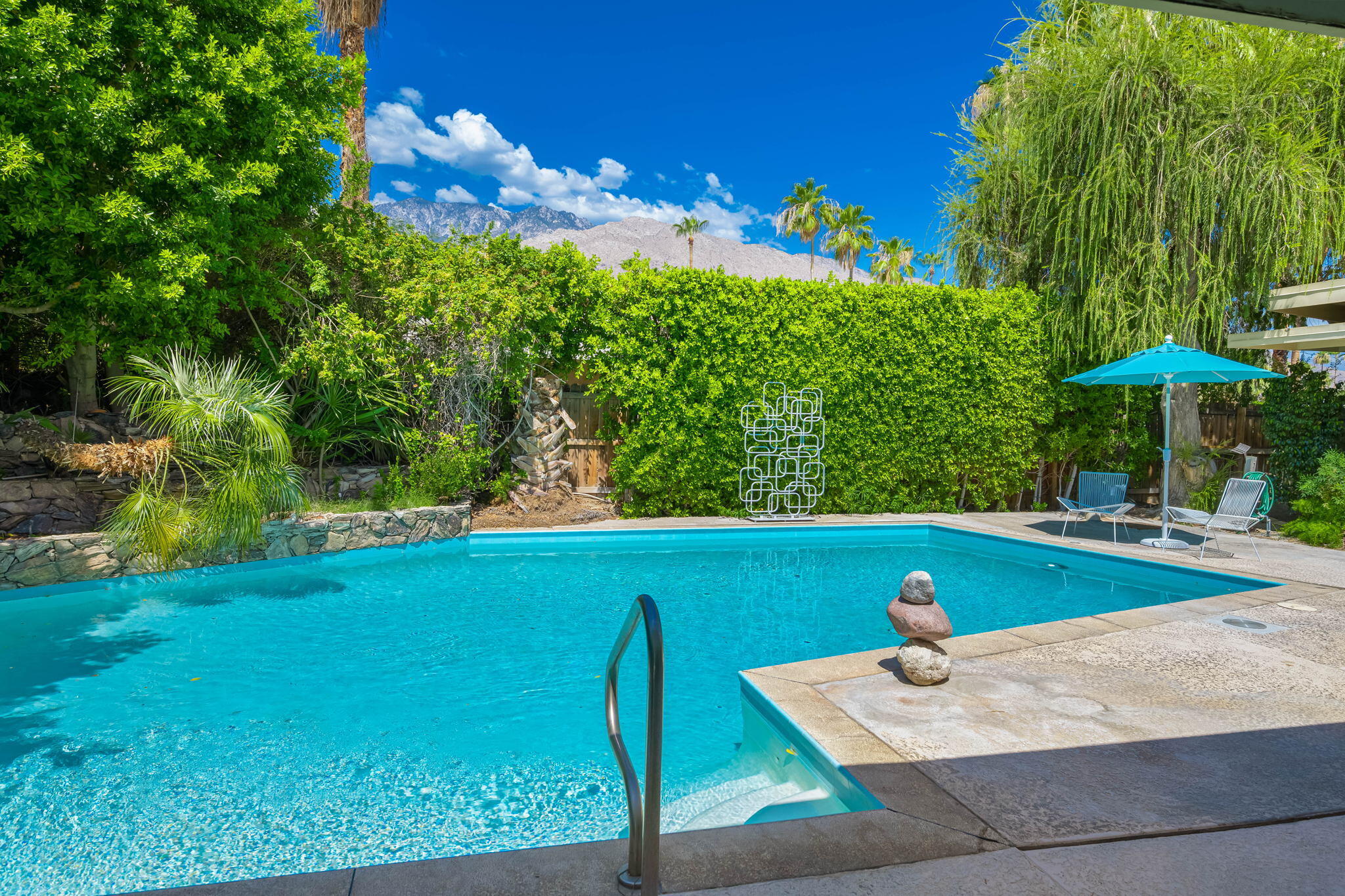 1333 East Deepwell Road Palm Springs, CA 92264 - Photo 19 of 44 a view of an outdoor space and yard