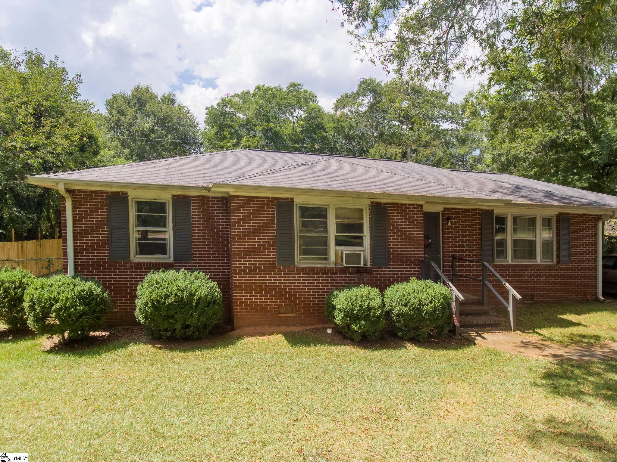 205 Warwick Street Anderson, SC 29621 - Photo 2 of 15 Gallery Image 2