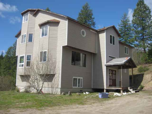 4374 Whittier Road, Unit B Clayton, WA 99110 - Photo 1 of 9