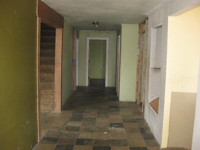 4374 Whittier Road, Unit B Clayton, WA 99110 - Photo 4 of 9