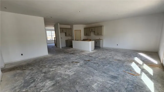 $466,390 | 85 Silverleaf Trail, Bethlehem, GA 30620