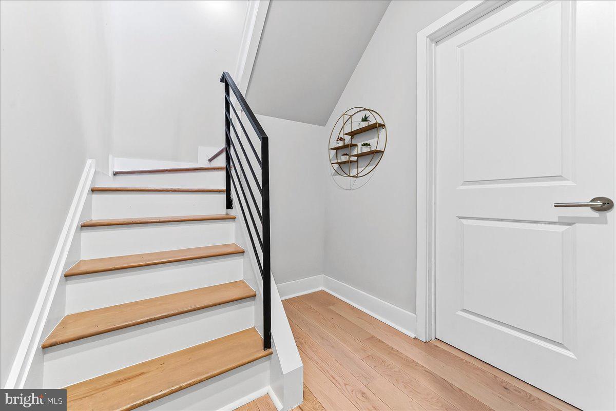 2615 East Letterly Street Philadelphia, PA 19125 - Photo 25 of 36 a view of entryway
