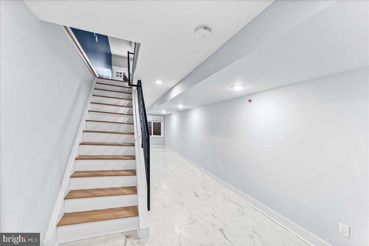 2615 East Letterly Street Philadelphia, PA 19125 - Photo 30 of 36 a view of entryway