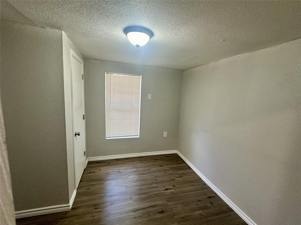 708 Grayson Street Nocona, TX 76255 - Photo 7 of 11